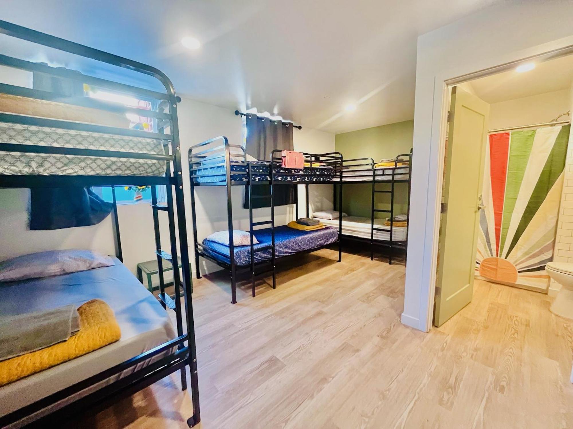 Monterey Hostel Luaran gambar
