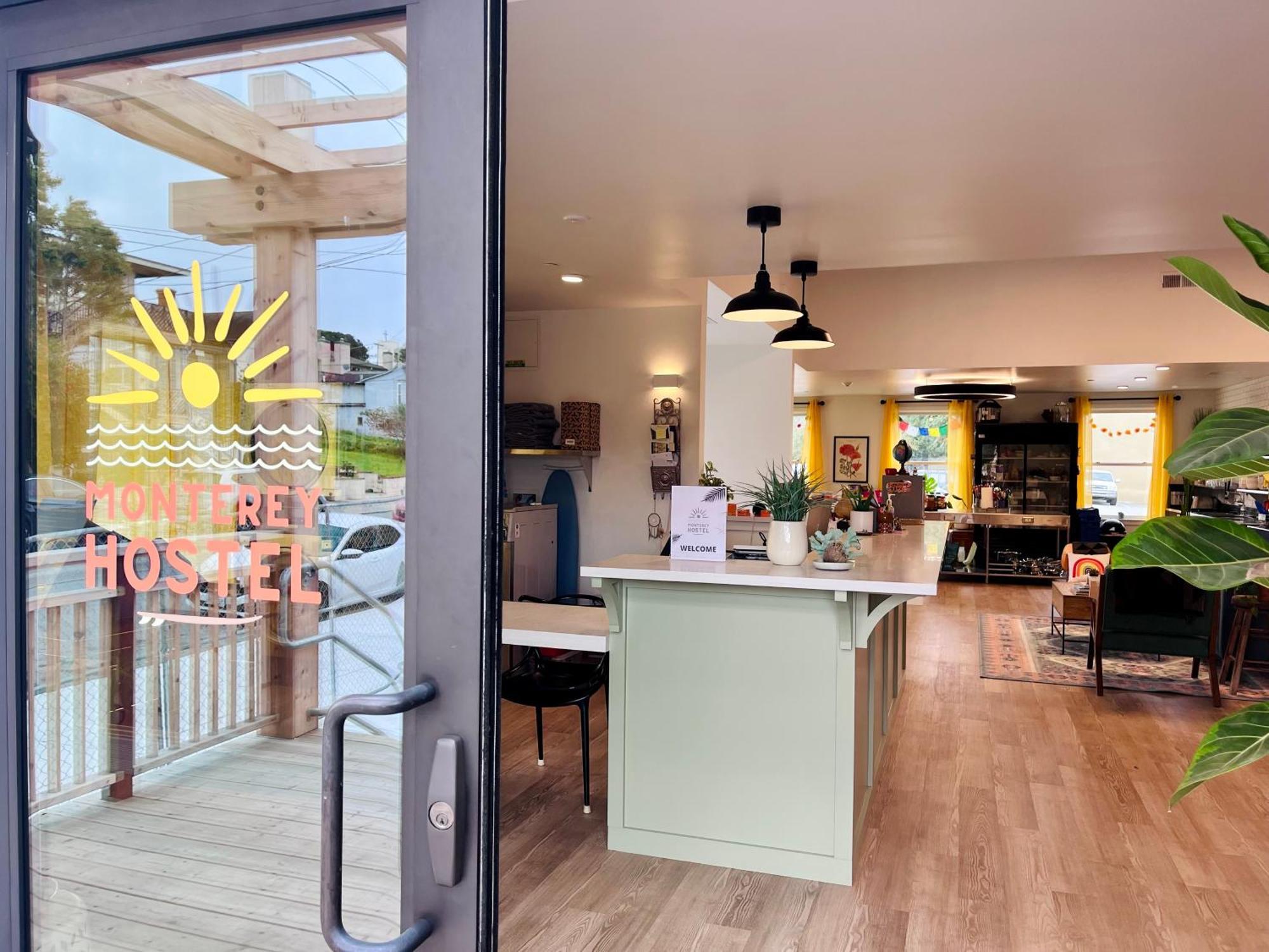 Monterey Hostel Luaran gambar