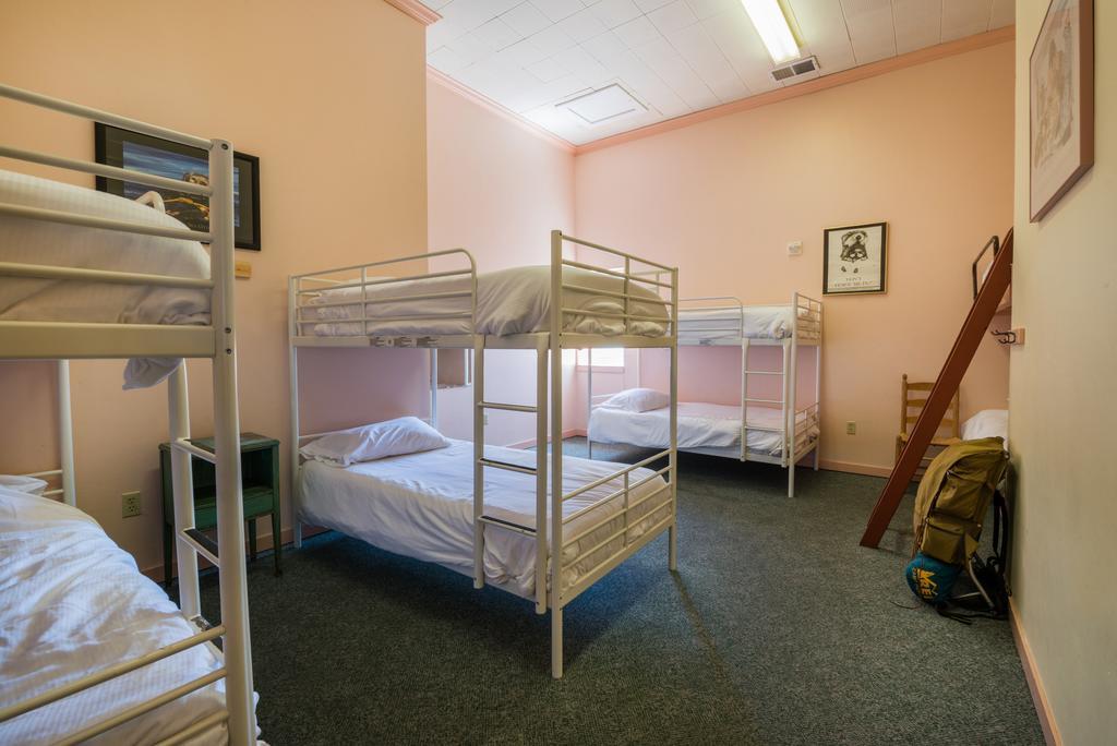 Monterey Hostel Luaran gambar