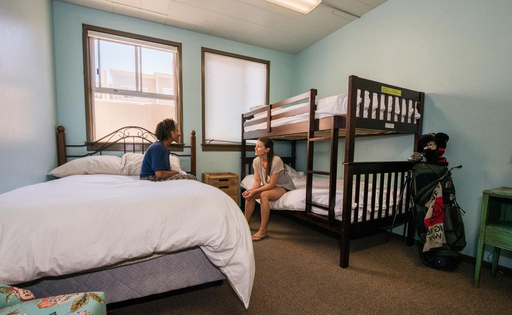 Monterey Hostel Luaran gambar
